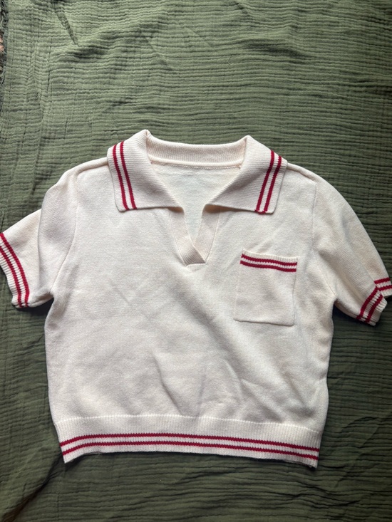 Cider Tops - Women’s Short Sleeve Collared Polo Sweater with Red Stripe Detail